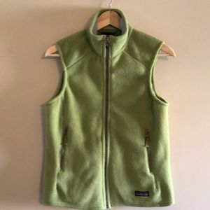 Like New Medium Patagonia Synchilla Green Vest